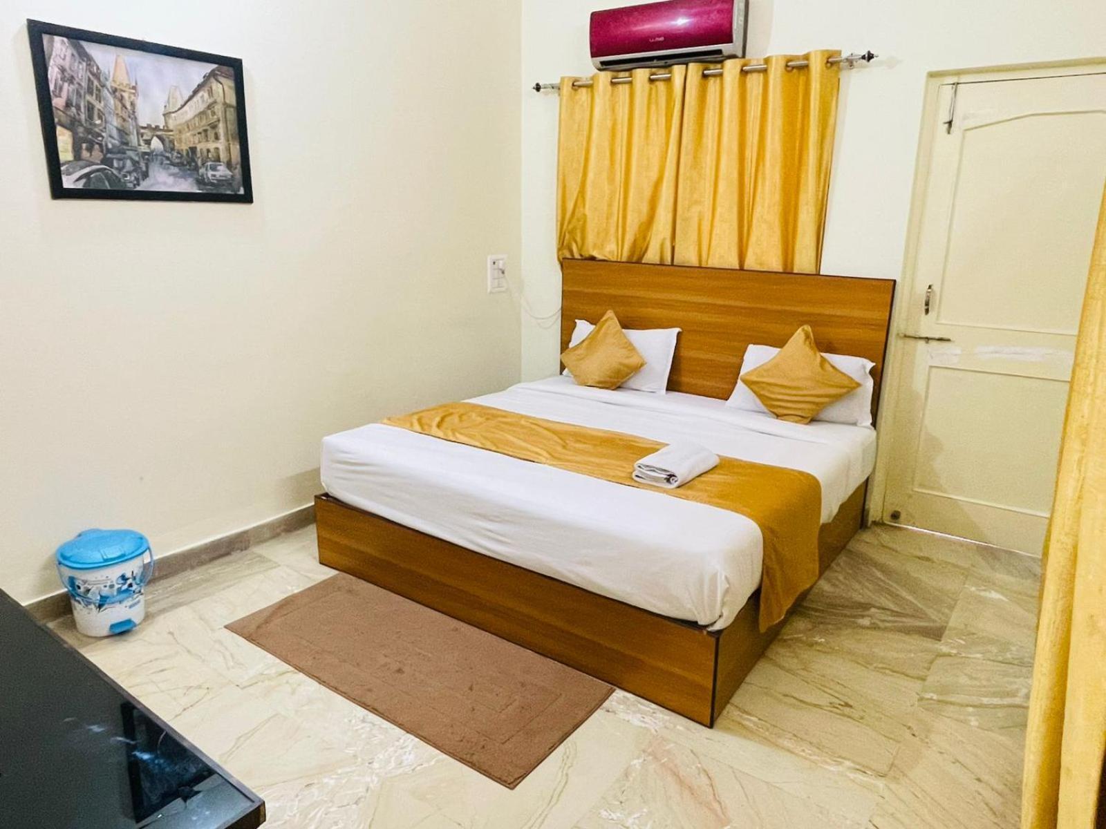 Shankar Vilaas -A Boutique Stay Forigners Choice Near Ghats And Temples Варанаси Екстериор снимка