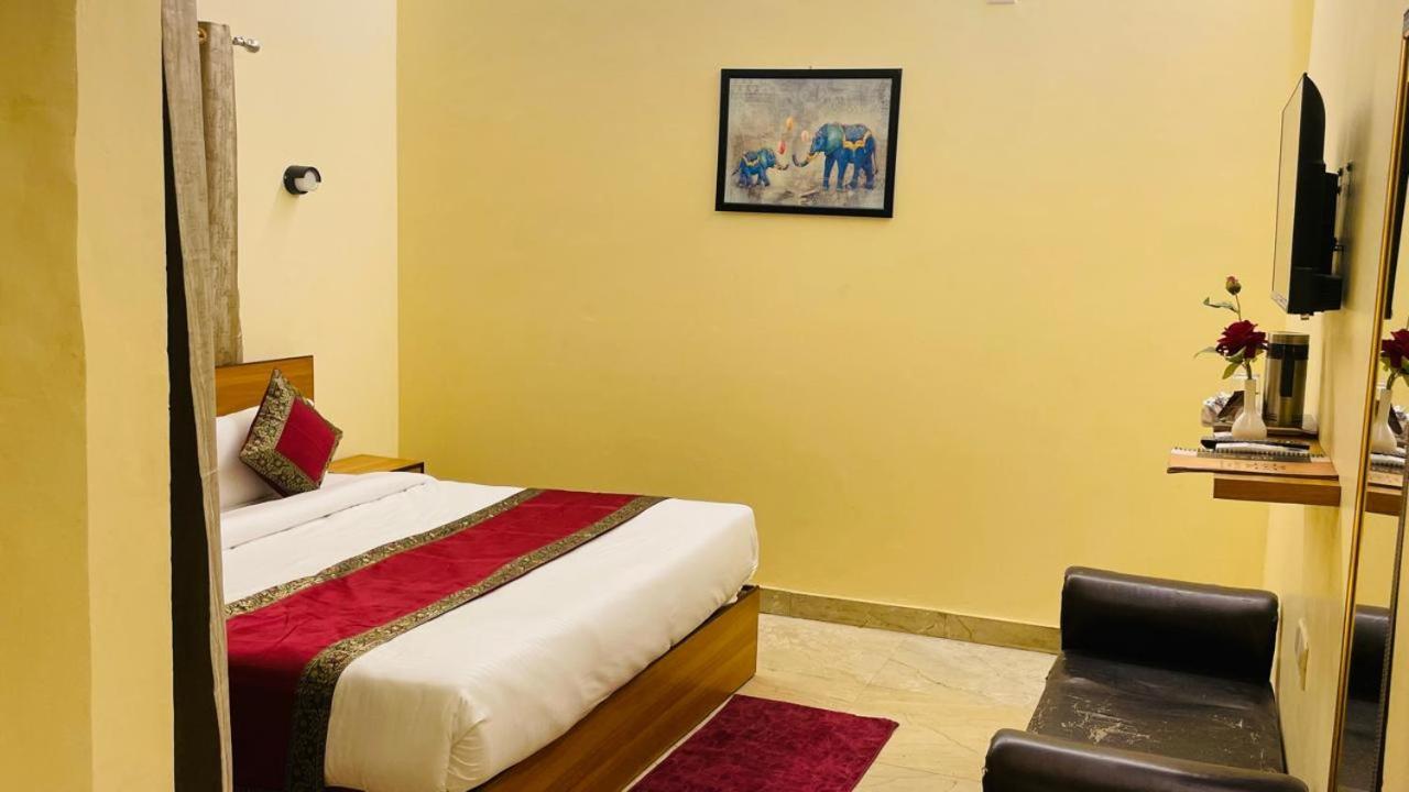 Shankar Vilaas -A Boutique Stay Forigners Choice Near Ghats And Temples Варанаси Екстериор снимка
